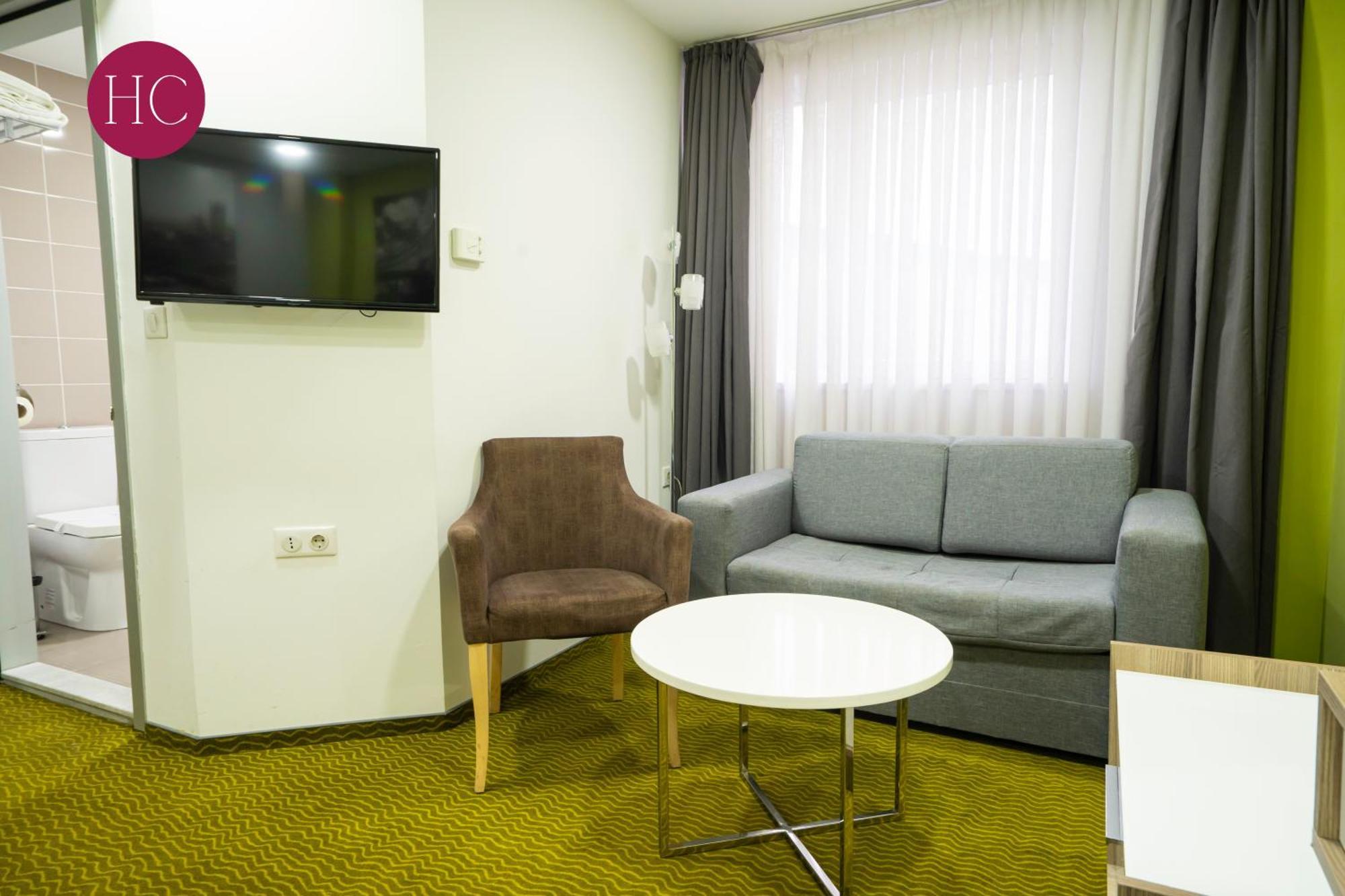 Central Hotel, Fitness And Spa Vinica ภายนอก รูปภาพ