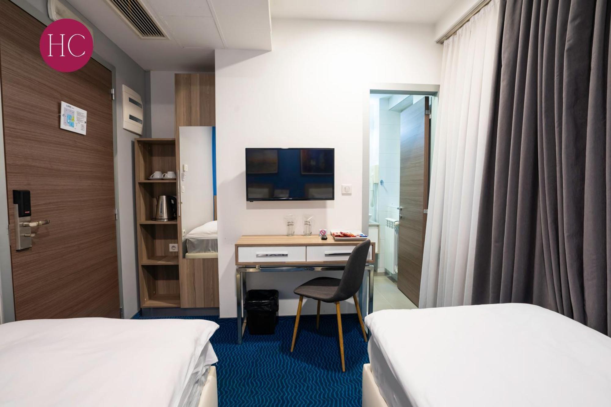 Central Hotel, Fitness And Spa Vinica ภายนอก รูปภาพ