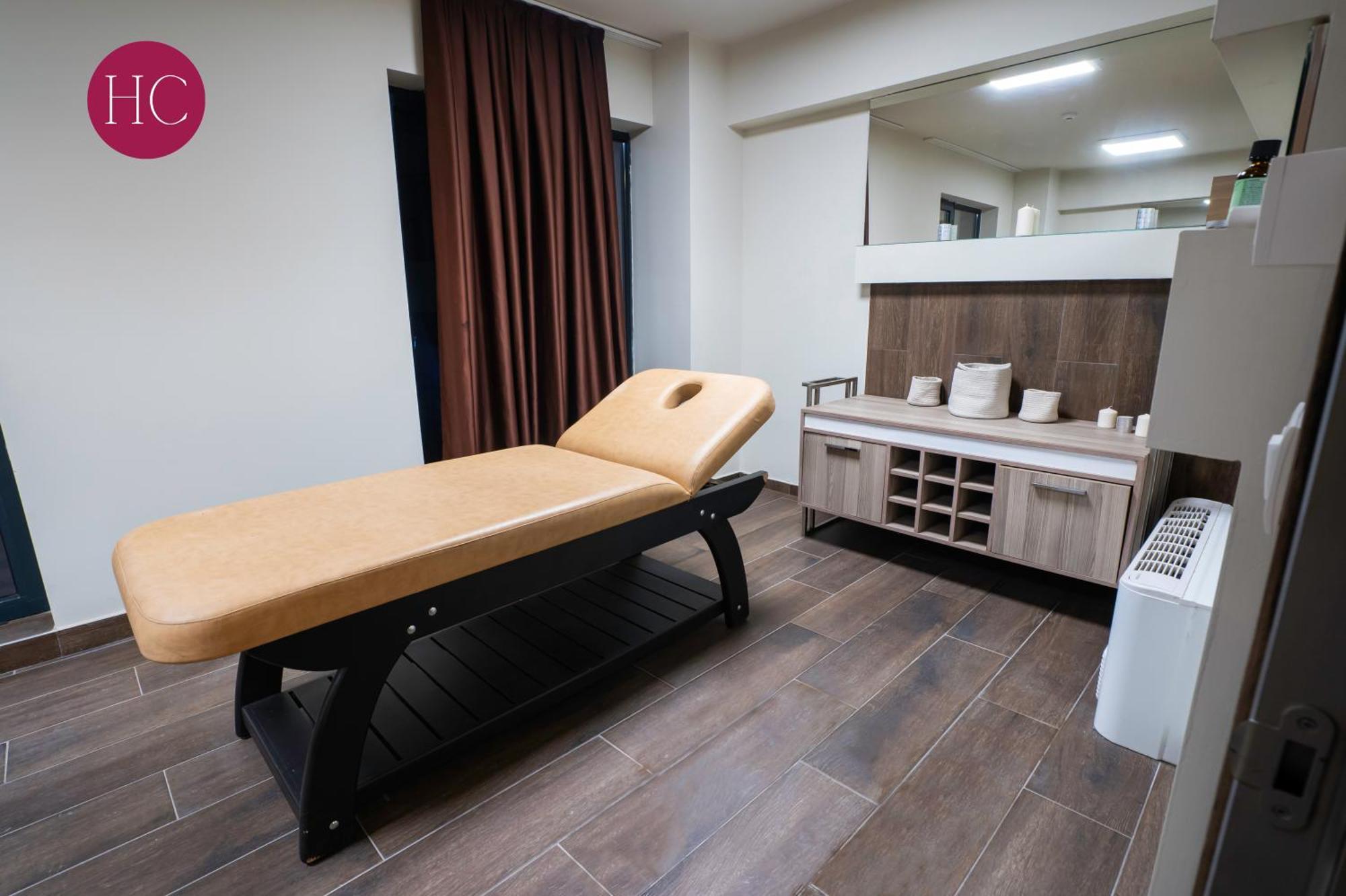 Central Hotel, Fitness And Spa Vinica ภายนอก รูปภาพ