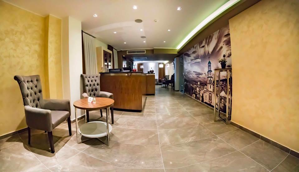 Central Hotel, Fitness And Spa Vinica ภายนอก รูปภาพ