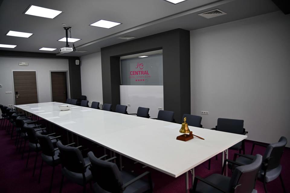 Central Hotel, Fitness And Spa Vinica ภายนอก รูปภาพ